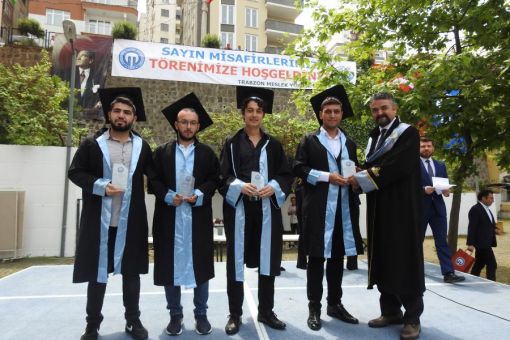 Trabzon Meslek Yüksekokulunda 27. Dönem Mezuniyet Töreni Coşkuyla Kutlandı  