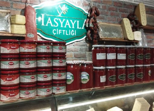 MustafaKemalPaşa Meslek Yüksekokulumuzca üretilen salçalarımız Hasyayla Çiftliğinde satışa sunulmuştur, domates, HaberTekniker 